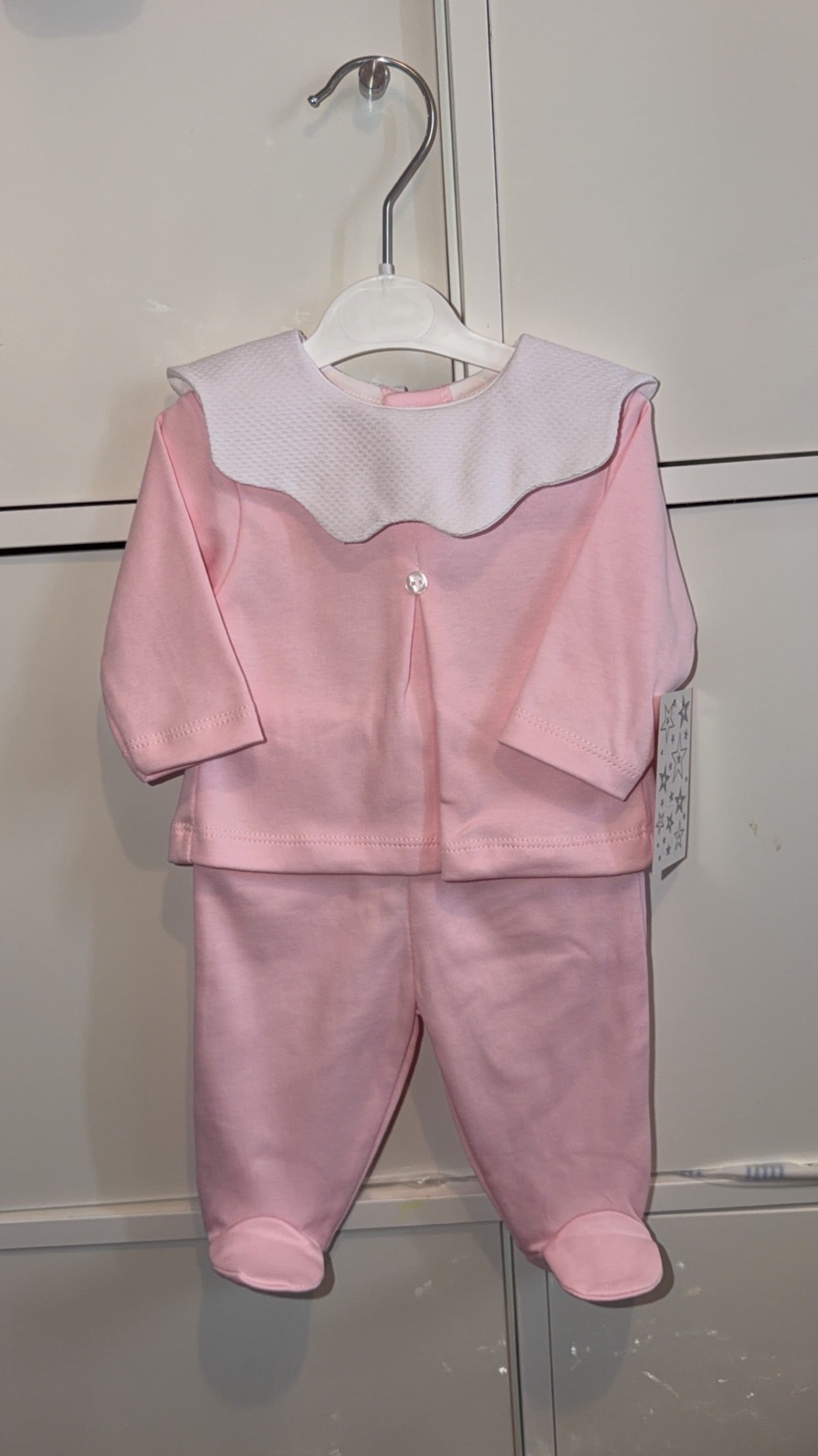 Pink scalloped baby set 🩷