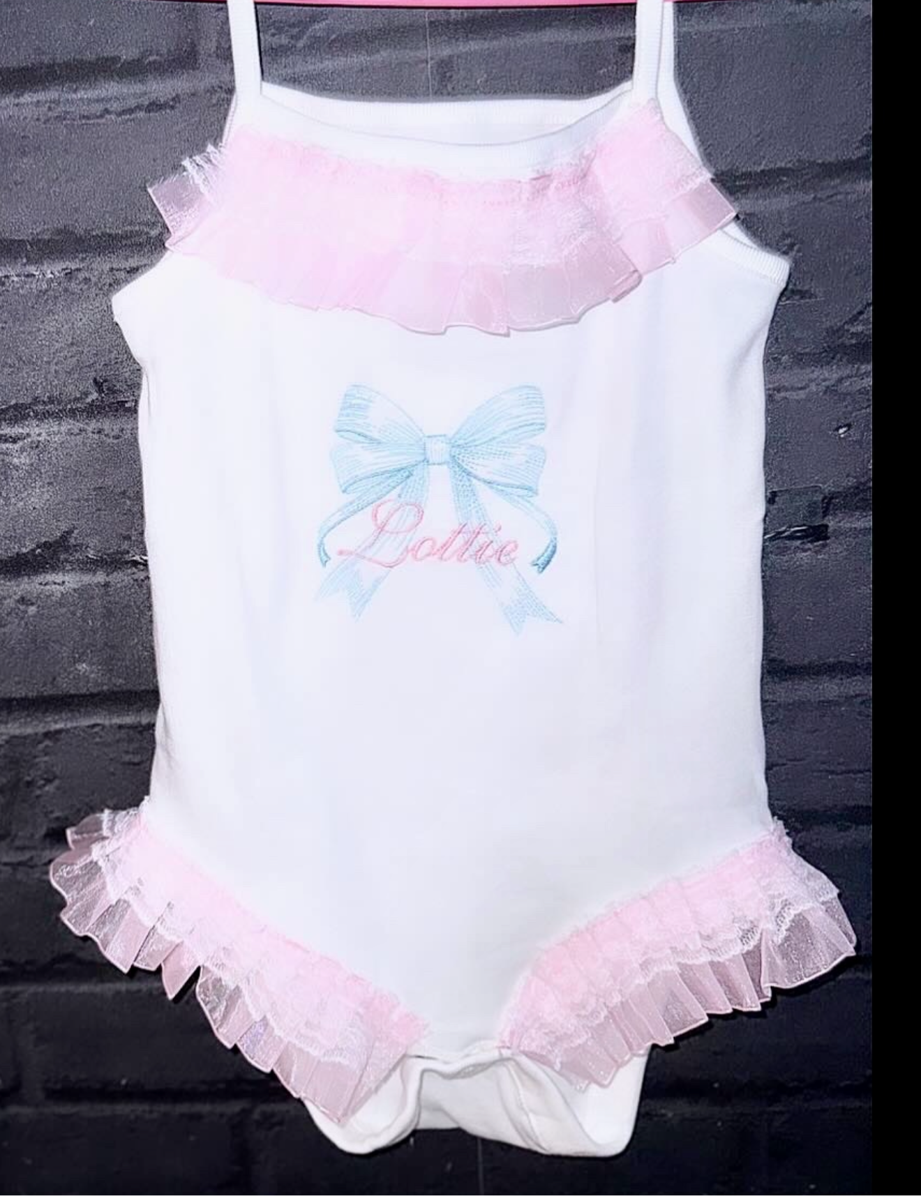 Frilly vest