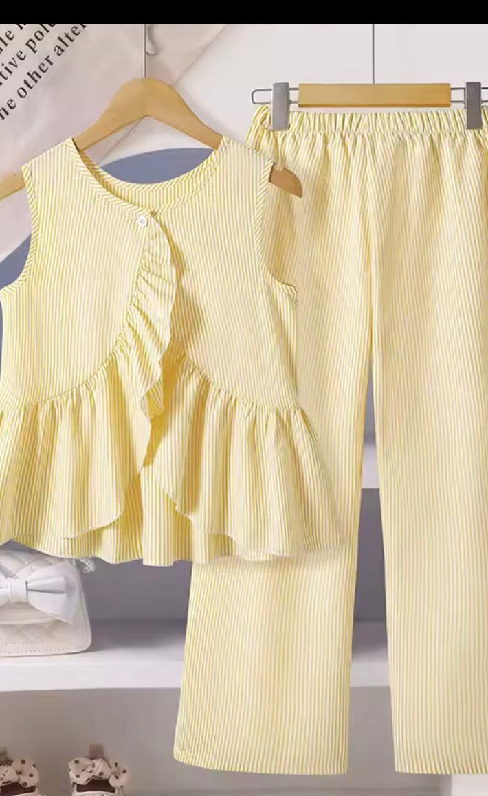 Yellow teen set