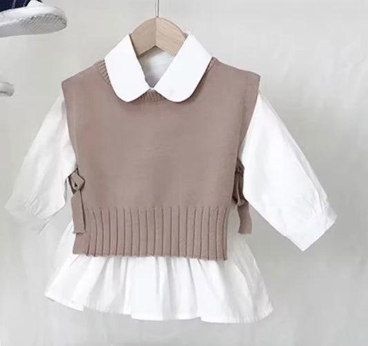 Knitted vest & blouse