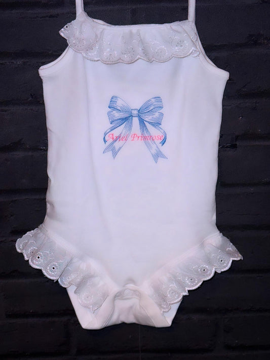 Frilly vest
