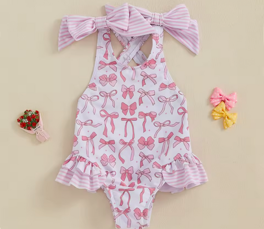 Girls swimsuit