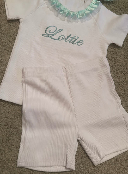 Ribbed short set with frill