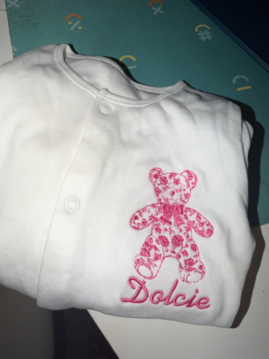 Baby grow toile