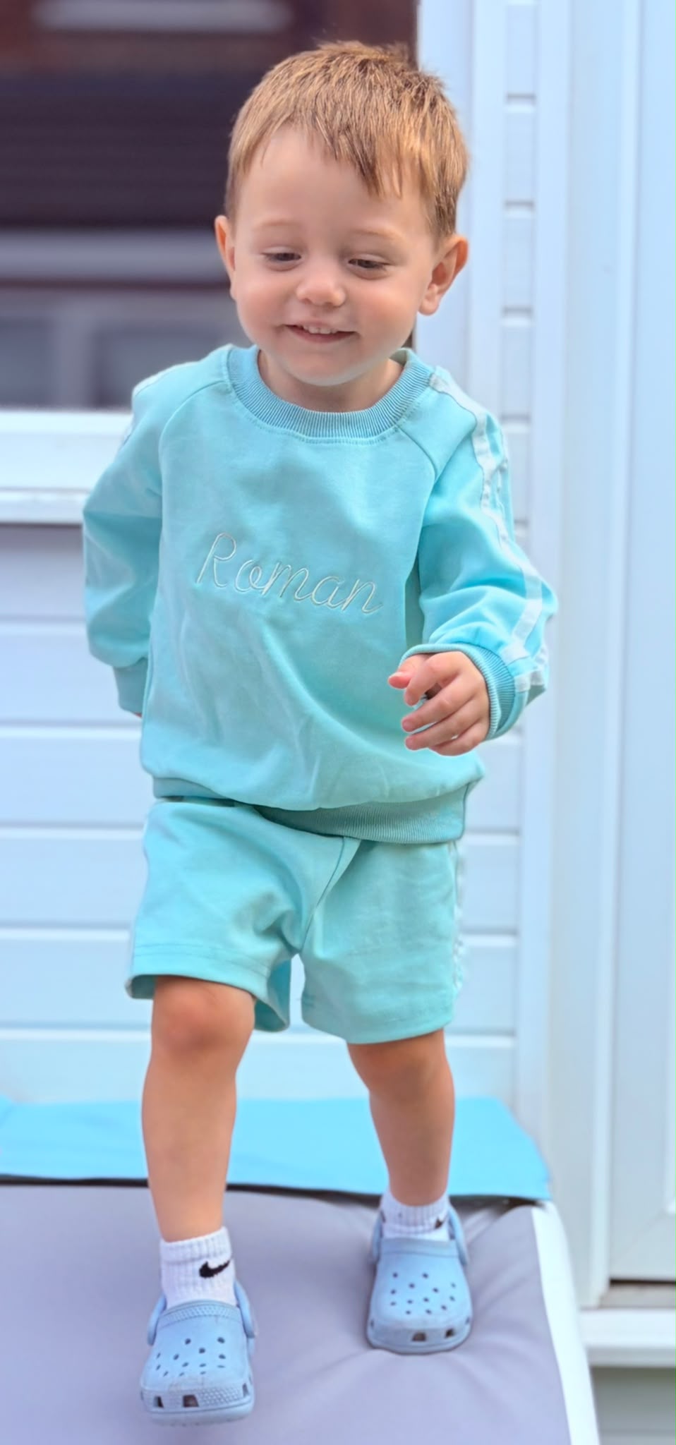 Boys jumper & shorts